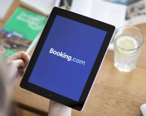 Booking.com onder vuur om klantgerichte aanpak