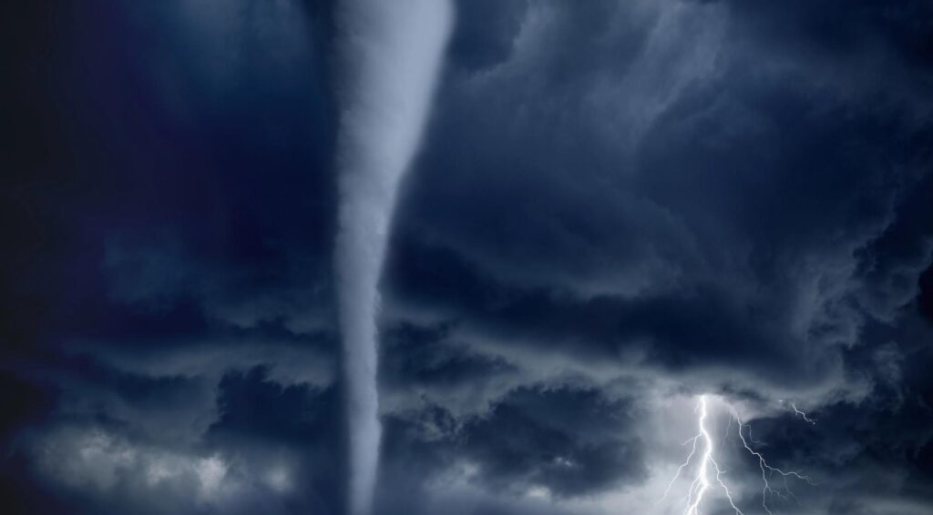 Borculo herdenkt 100 jaar sinds dodelijke tornado drie doden en duizenden daklozen
