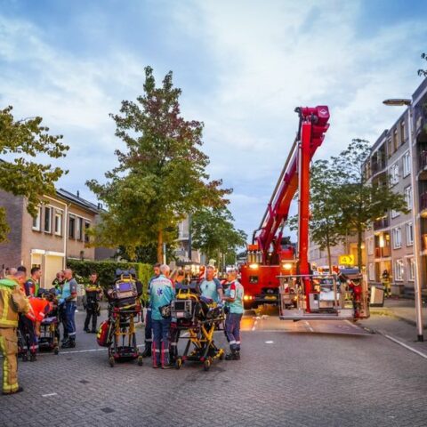Brand in Eindhoven na explosie, meerdere gewonden gemeld