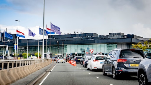 CBS: Schiphol is momenteel de op één na drukstbezochte luchthaven van de EU