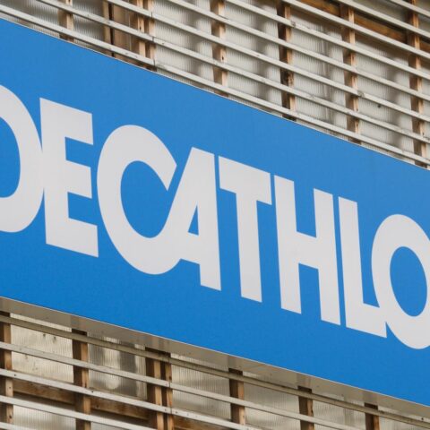 Decathlon roept Zwitserse fietsvelgen en paardenvoer terug om veiligheidsrisico's