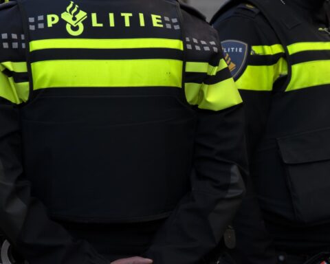 Drie jongens gezocht na steekpartij op treinstation Haarlem met twee gewonden