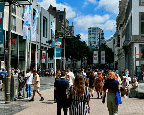 Eindhoven moet herziening van plan voor winkelcentrum en 112 woningen doorvoeren