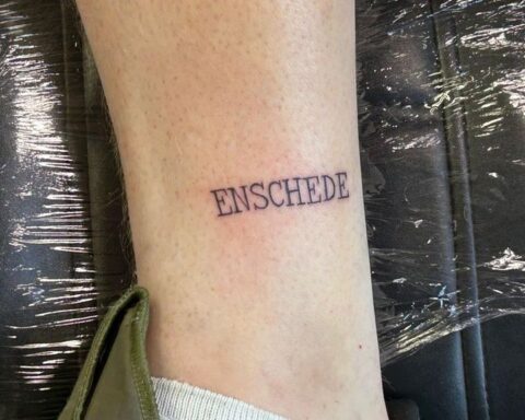 Enschedeërs vereeuwigen liefde voor hun stad met speciale tattoo voor 7 euro