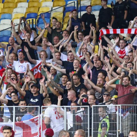 Fansvereniging presenteert plan voor gemengde publieksgroepen bij Nederlandse voetbalwedstrijden