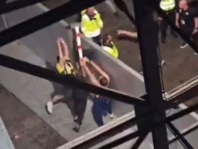Fenerbahçe-supporter gearresteerd in Rotterdam na poging tot doodslag