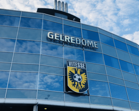Groot deel van spelers van Vitesse beëindigt contracten na verlies professionele licentie