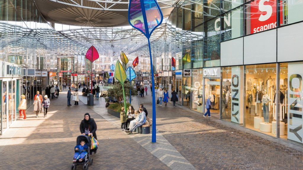 Herstel van de retailmarkt: bijna € 900 mln geïnvesteerd in Nederlandse winkelcentra in eerste helft van 2025