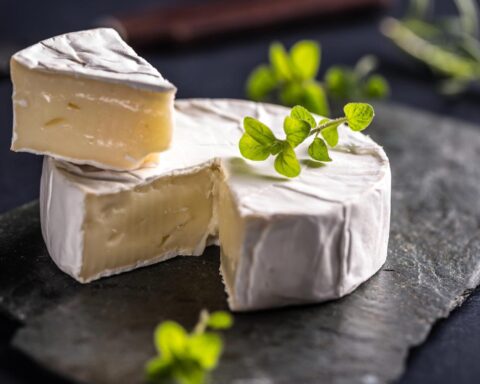 Infectie door listeria in Nederland vastgesteld, twee doden in Frankrijk door besmette kaas