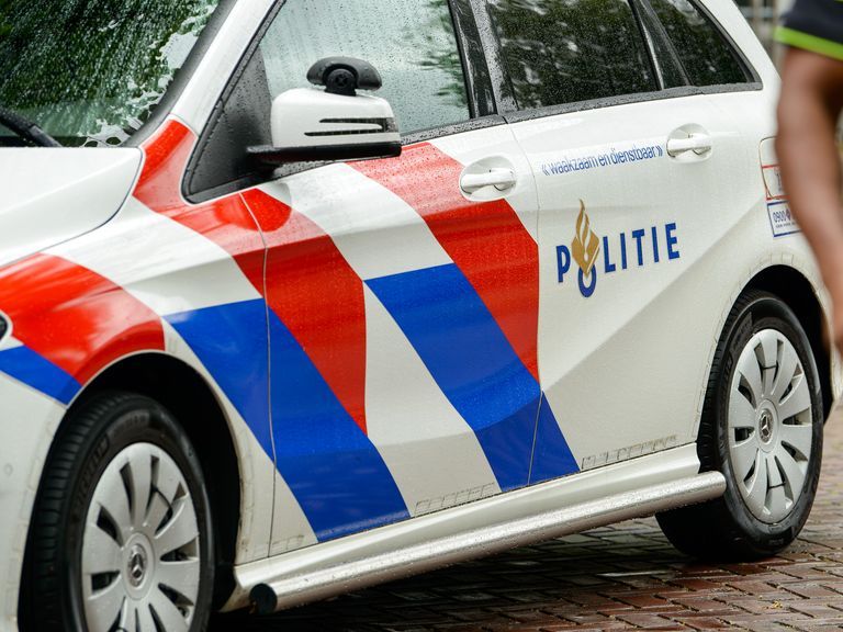 Lichaam van 17-jarig meisje gevonden in Duivendrecht, mogelijk slachtoffer van misdrijf