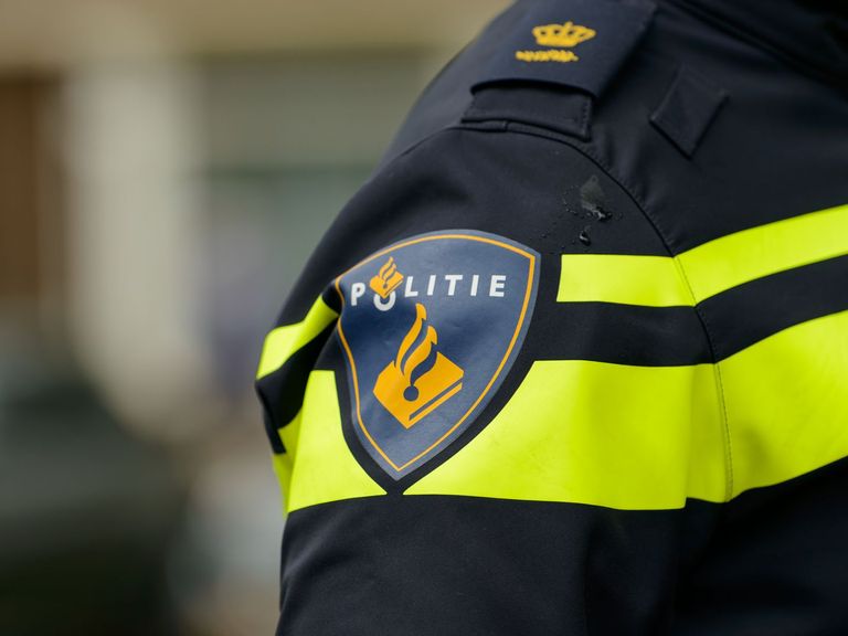 Man raakt zwaargewond door kettingzaag tijdens politie-inval in Rotterdam