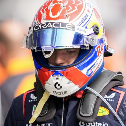 Max Verstappen heeft het moeilijk en eindigt als negende in Hongarije
