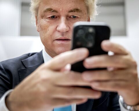 Meer dan 2500 discriminatiemeldingen na online bericht van Wilders