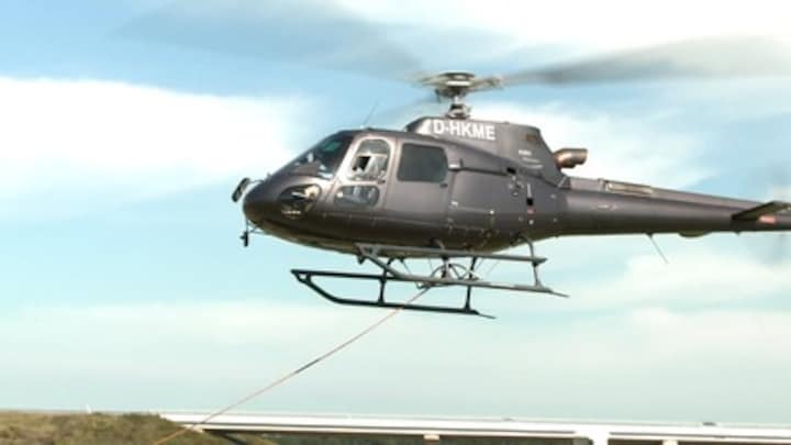 Megahelikopter zoekt naar zoet en zout grondwater