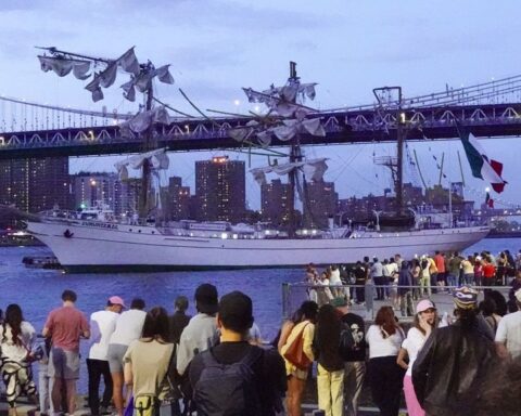Mexicaans zeilschip dat tegen Brooklyn Bridge botste niet aanwezig op SAIL