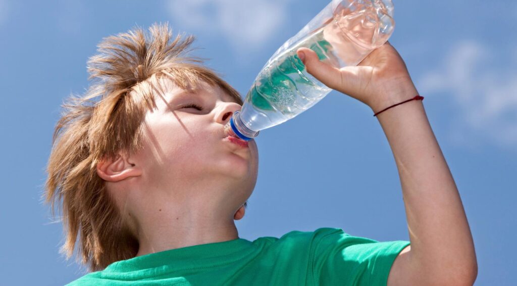 Nederland activeert hitteplan dinsdag voor het aankomende 30°C hittegolftijdperk