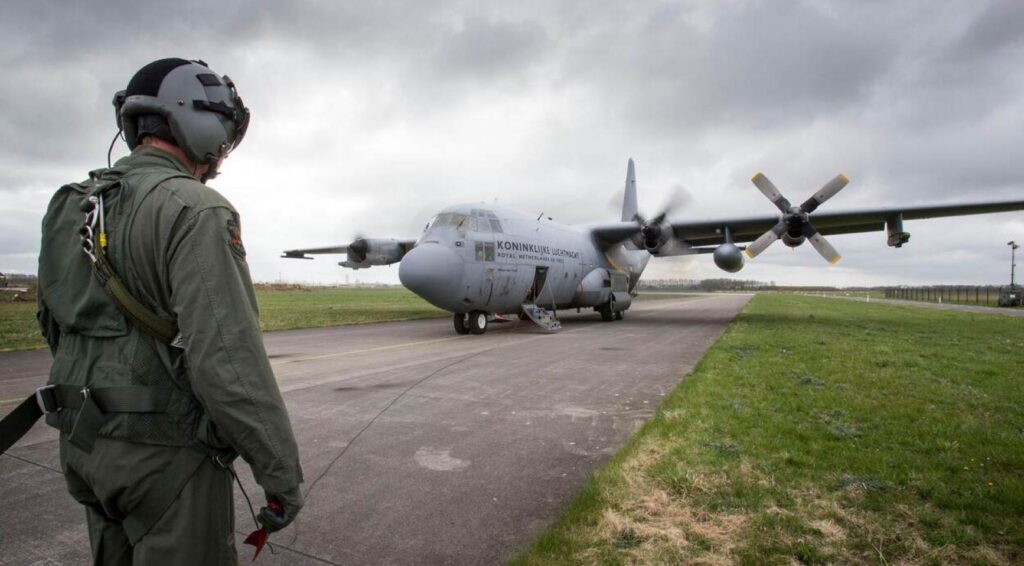 Nederland sluit zich aan bij nieuwe luchtsteun voor noodhulp in Gaza