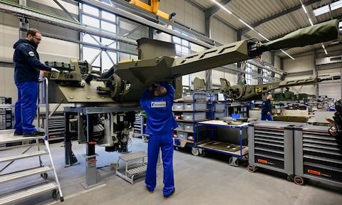 Nederlandse banken verhogen investeringen in militaire wapens