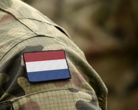 Nederlandse vrouw uit Den Haag wordt eerste buitenlandse plaatsvervangende bevelhebber in Oekraïense strijdkrachten