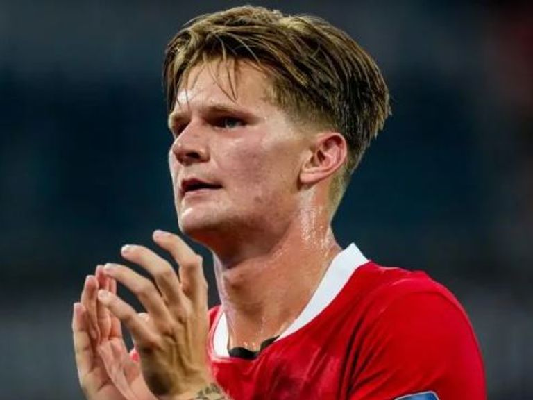 Nieuwe transfer AZ: Møller Wolfe naar Wolverhampton Wanderers
