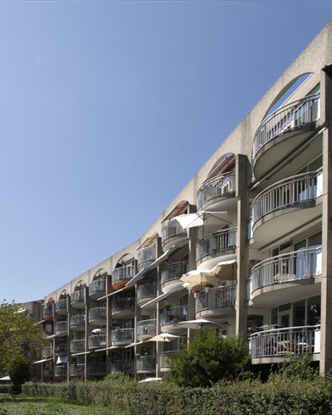 NLV verduurzamt 103 sociale huurappartementen in Zoetermeer met hybride warmtepompen en zonnepanelen
