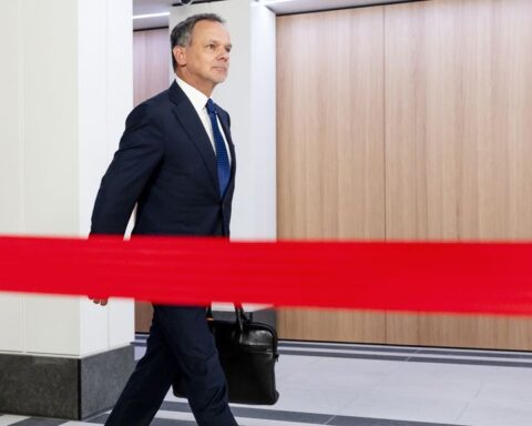 Oud-diplomaat Veldkamp volgde eigen koers te veel in diplomatiek werk
