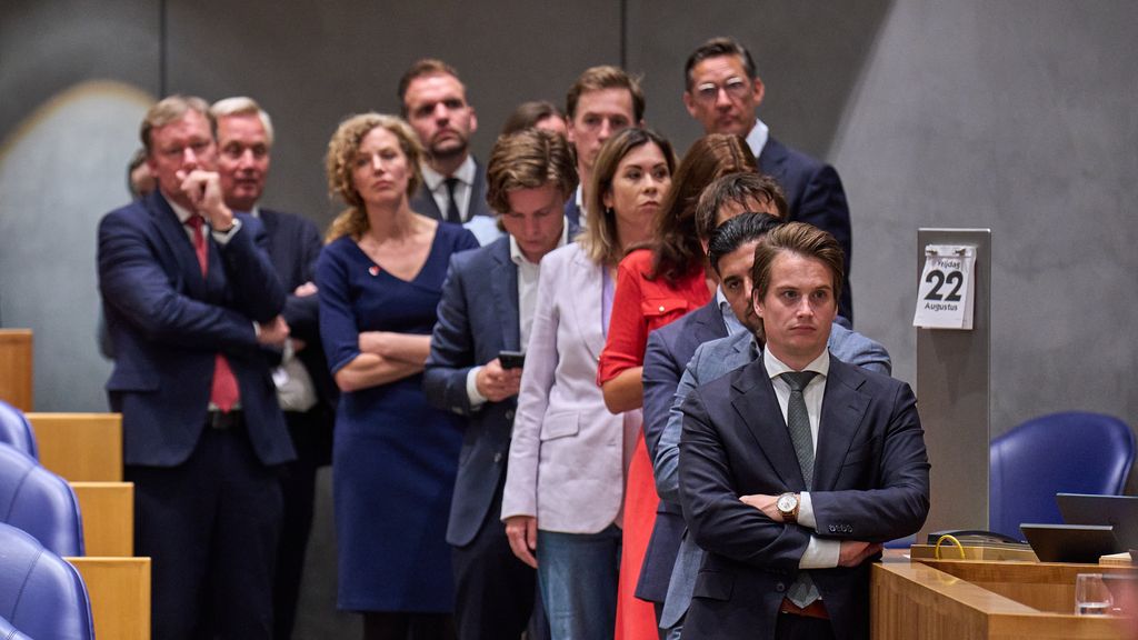 Politics in onbekend vaarwater nu partij uit demissionair kabinet stapt