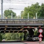 Politie Amsterdam vraagt fietsers om hulp bij sabotage spoor tijdens NAVO-top