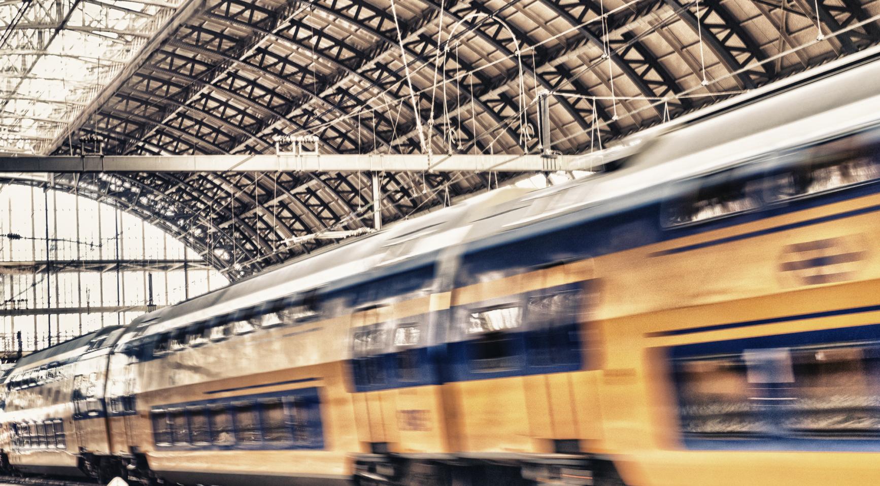 Speciale NS-treinregeling voor SAIL Amsterdam beïnvloedt treinverkeer in Noord-Holland