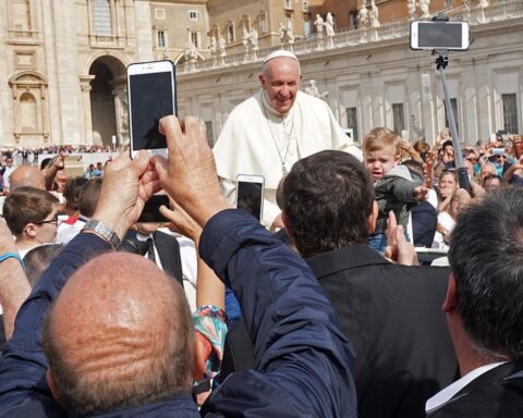 Turkse man aangehouden in Nederland voor complot om paus Franciscus in Italië te vermoorden