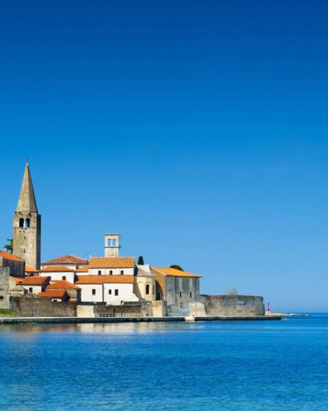 Twee Nederlanders gearresteerd in Kroatië na verwonding van medelandgenoot tijdens restaurantgevecht