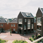 Verkoop nieuwbouwwoningen blijft traag ondanks stijgende trend in bestaande woningen