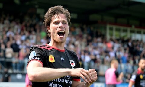 Voetballer Pierie biedt financiële begeleiding aan collega's: 'Makkelijke prooi'