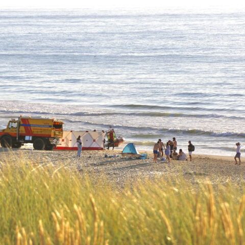 Vrouw (27) verdrinkt in mui, twee anderen gered