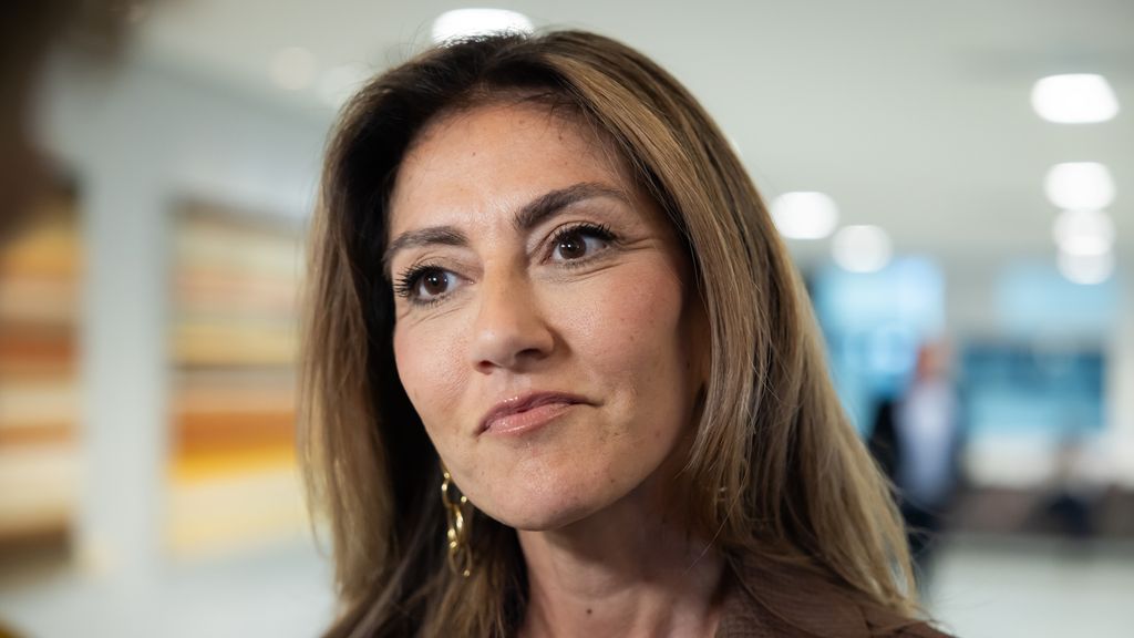 VVD-leider Yesilgöz verwijdert tweet en biedt excuses aan Douwe Bob