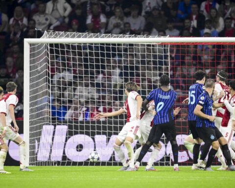 Ajax verliest met 2-0 van Internazionale in de UEFA Champions League
