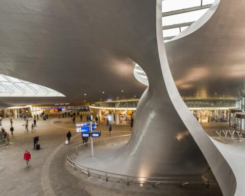 Arnhem увеличивает патрулирование вокруг Центрального вокзала на фоне роста преступности среди молодежи