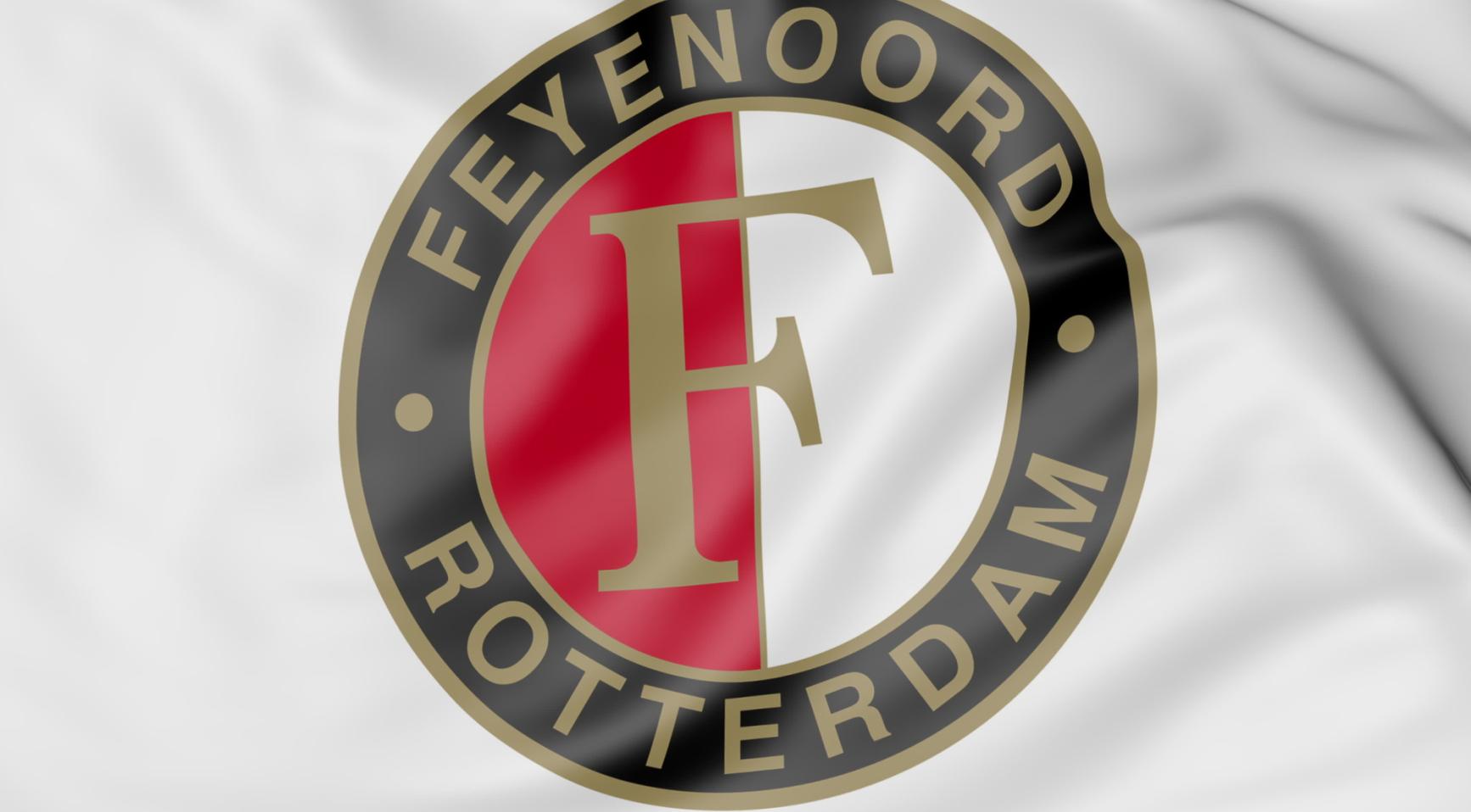 AZ gelijkspeelt diep in de blessuretijd tegen Feyenoord; Rotterdammers blijven aan kop
