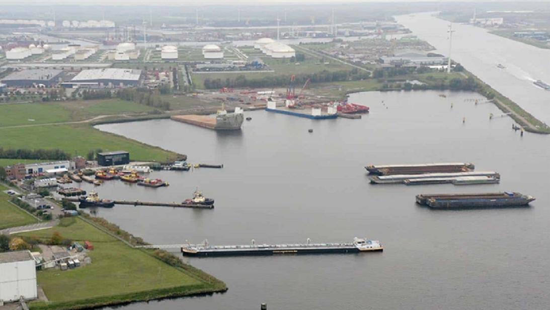 Beelen verkoopt ADM-terrein aan gemeente Amsterdam voor € 165 miljoen, onder taxatiewaarde