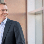 Bouwinvest verwacht record kwartaalvolume in vastgoedtransacties, ondanks zorgen over vertrouwen in de markt