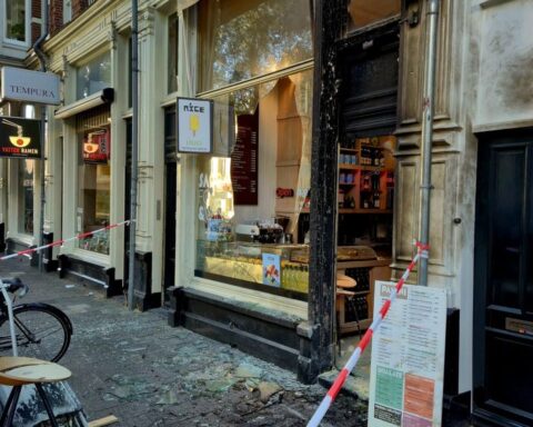 Derde explosie in vijf dagen tijd aan de Plantage Kerklaan in Amsterdam