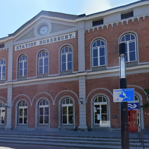 Dordrecht start vergunningverlening voor nachtwinkels met beperkingen