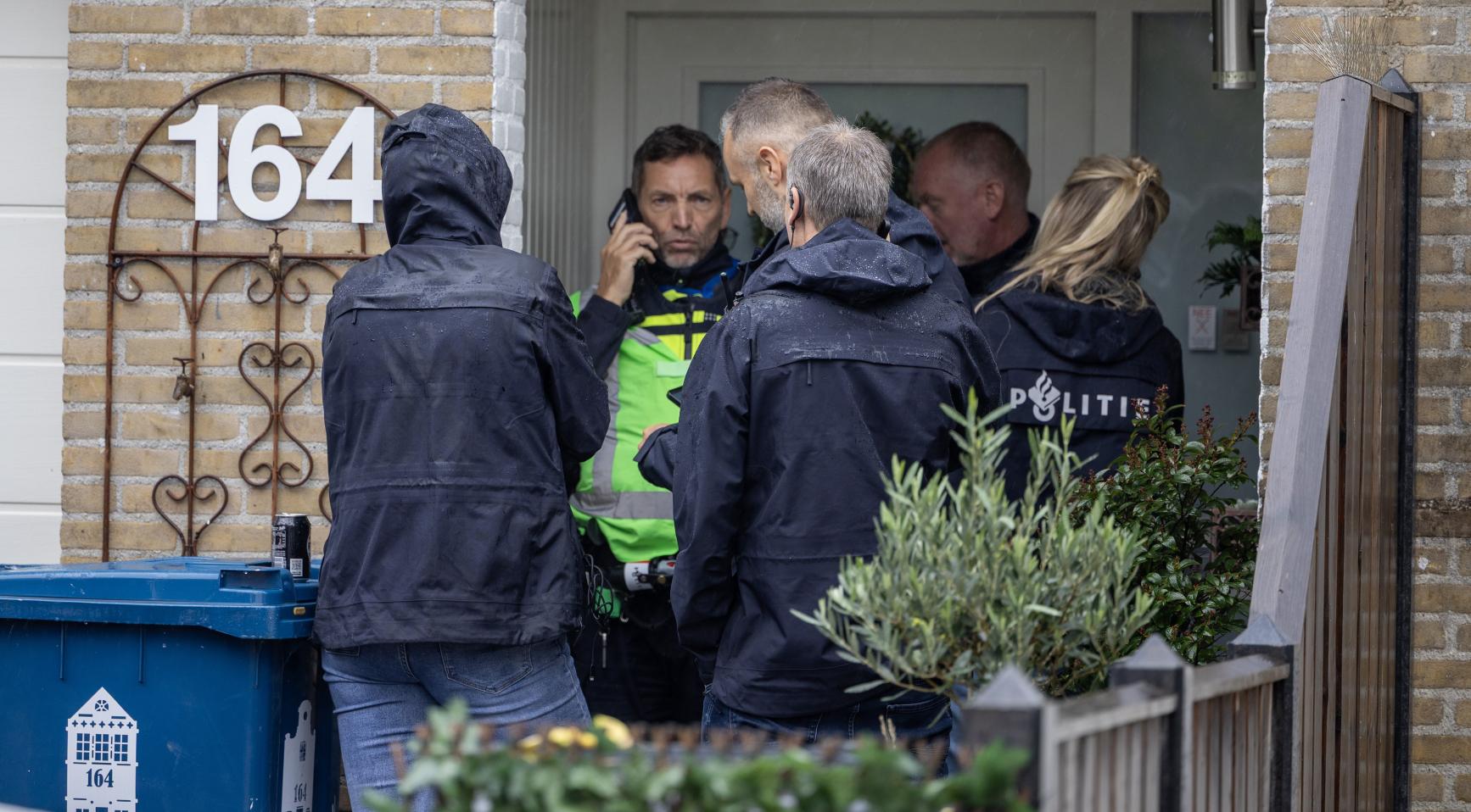 Drie dode lichamen aangetroffen in woning in Alkmaar onder mysterieuze omstandigheden
