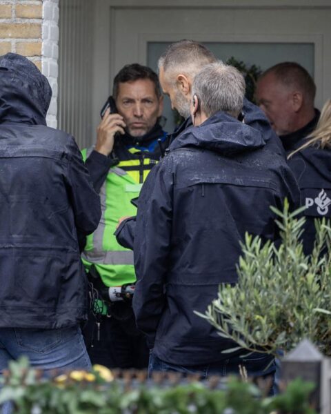 Drie dode lichamen ontdekt in een huis in Alkmaar onder mysterieuze omstandigheden