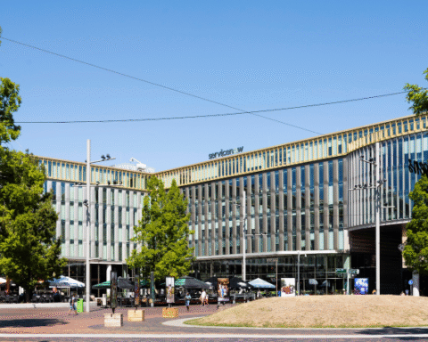 Edge koopt kantoorgebouw in Amsterdam-Zuidoost voor € 120 miljoen