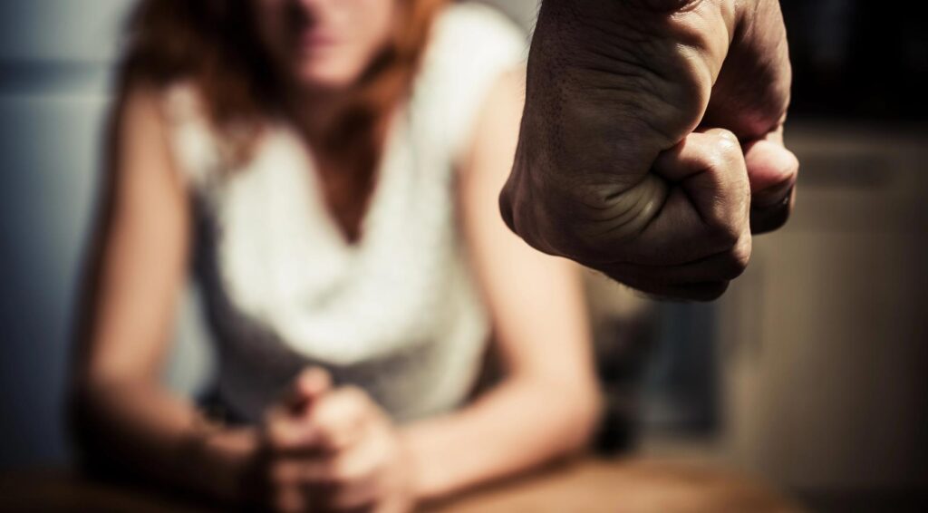 Een derde van de vrouwen in Nederland heeft een gewelddadige partner of ex