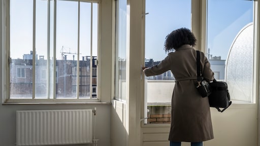 Een op de drie jongeren ervaart twijfelachtige praktijken op de huurmarkt