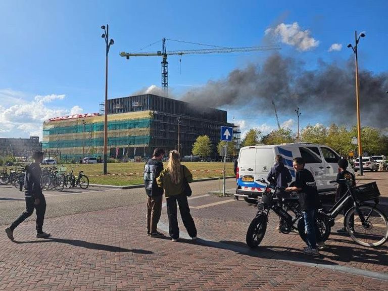 Grote brand in Utrecht Leidsche Rijn onder controle, oorzaak nog onbekend