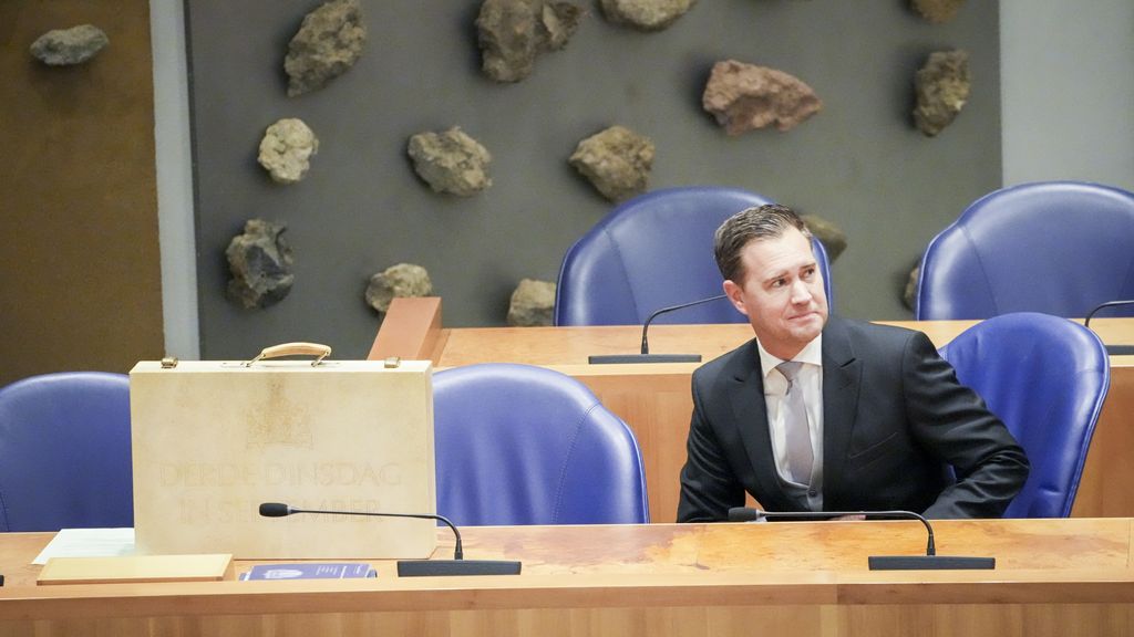 Heinen presenteert geen nieuwe plannen, extra 3,4 miljard voor defensie