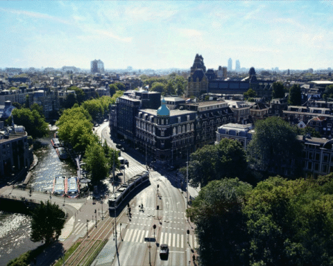 Hotelprijzen in Nederland dalen door verhoogde toeristenbelasting en aanstaande btw-verhoging